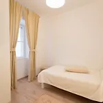 Nada * Dubrovnik